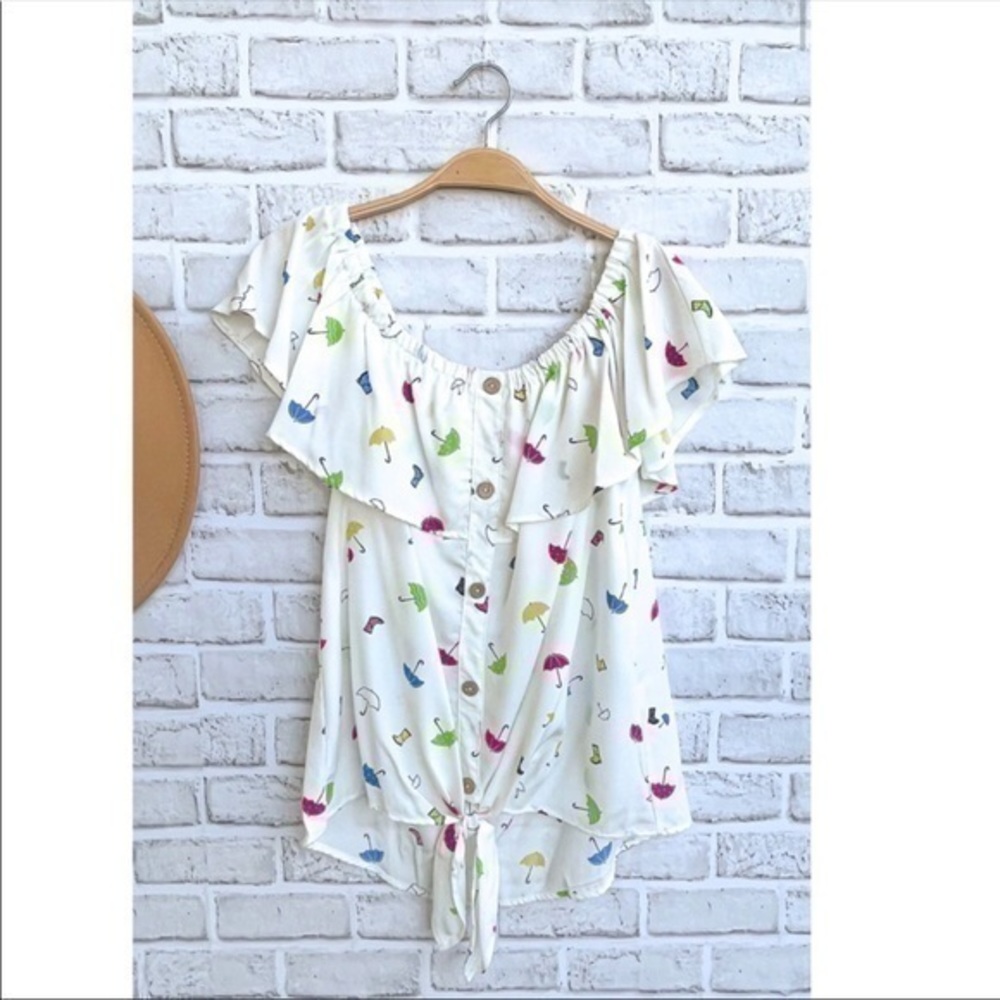 NWT Ivory Umbrella Print Off Shoulder Button Top